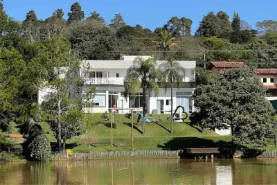 screenshot: Casa do Lago Atibaia Resort: um Airbnb com atrações para crianças e adultos