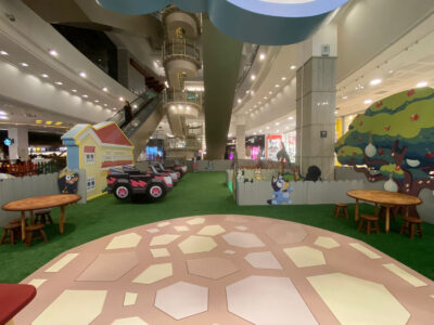 screenshot: Férias no Bourbon Shopping: Bluey no Mundo Real