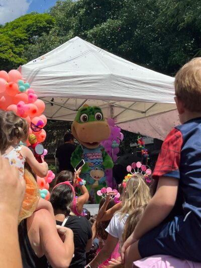 screenshot: Bloco Saad tem temática de dinossauro e área kids no Morumbi