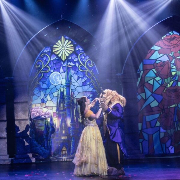 screenshot: Com 50% de DESCONTO: Teatro Fernando Torres apresenta curta temporada de “Fantasy – Uma Viagem Musical”