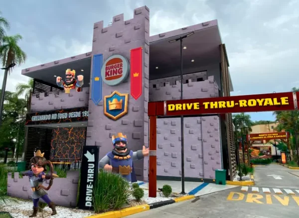 screenshot: Novo Burger King temático de Clash Royale chega a São Paulo