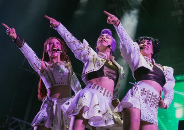 screenshot: COM DESCONTO! As Guardiãs do KPop chegam à Grande Florianópolis com espetáculo na Arena Opus, em São José
