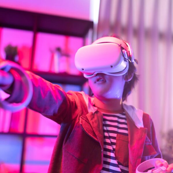 screenshot: Planeta Violeta estreia no Museu Catavento com teatro interativo em formato RPG sobre educação financeira